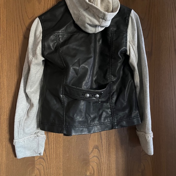 Free people vegan leather jacket xs - Picture 4 of 5